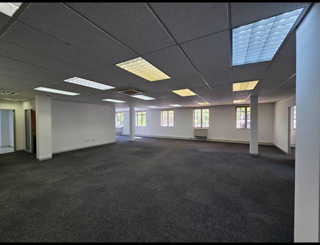 308M² OFFICE TO LET IN TYGER VALLEY